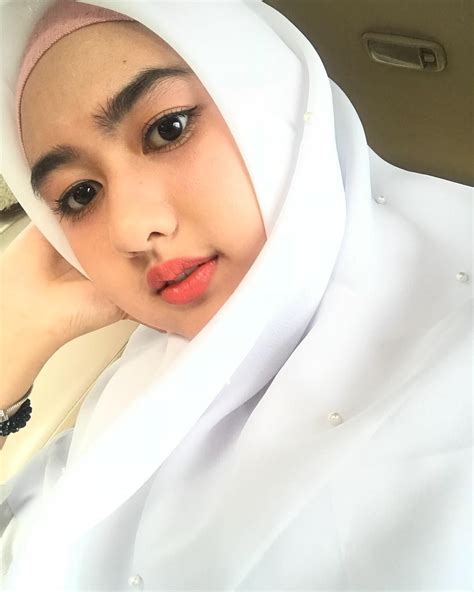 Gadis Cantik Montok Bugil Porn Videos